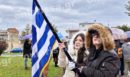 Λάρισα: Ρίγη συγκίνησης για τον 14χρονο Στέφανο - Το αγόρι με ειδικές ανάγκες που 10 χρόνια είχε σωθεί από το φλεγόμενο σπίτι του, σήμερα έκανε παρέλαση ως σημαιοφόρος