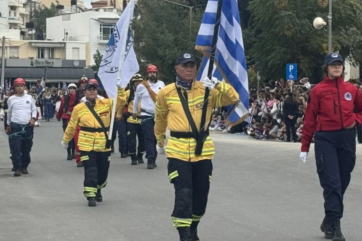 Κρήτη: Με λαμπρότητα η παρέλαση στο Ηράκλειο και τη Νέα Αλικαρνασσό – Εντυπωσιακές εικόνες