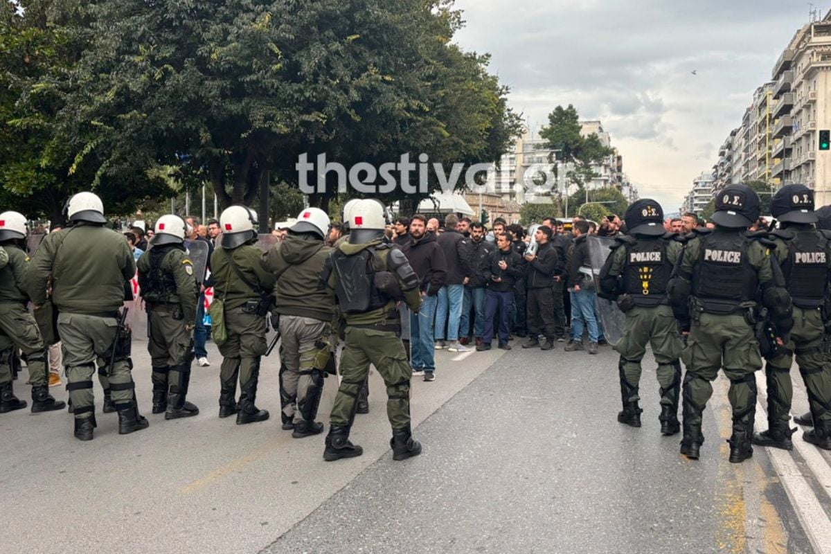 Θεσσαλονίκη: Ελεύθεροι οι προσαχθέντες για τα επεισόδια στη συγκέντρωση διαμαρτυρίας πριν από την ομιλία του Ηλία Κασιδιάρη