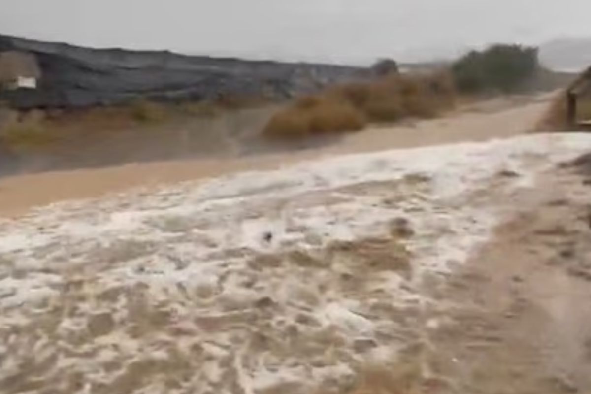 Ισπανία: Τέσσερις νεκροί, αγνοούμενοι και δρόμοι – χείμαρροι από τις καταρρακτώδεις βροχές