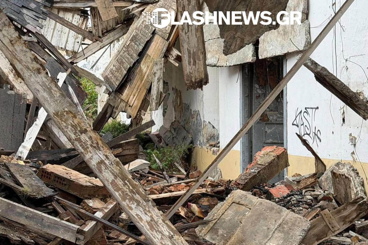 Χανιά: Κατέρρευσε τμήμα των παλιών Ιταλικών Στρατώνων – Έρευνες για τυχόν εγκλωβισμένους – ΦΩΤΟ και ΒΙΝΤΕΟ