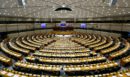 Politico: Πρωτοβουλία του ECR για να θέσει εκτός Βρυξελλών και κοινoτικών κονδυλιών την Ευρωπαϊκή Αριστερά - Αφορμή οι ταραχές στη Γαλλία