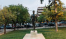 «Έφηβος»: Η ιστορία του εμβληματικού γλυπτού που επέστρεψε στην Αθήνα ύστερα από 23 χρόνια - Γιατί έχει οπές στο σώμα του
