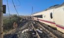 Ισπανία: Σύγκρουση δύο τρένων υψηλής ταχύτητας – Βαγόνια έπεσαν σε πρανές, πληροφορίες για τουλάχιστον 39 νεκρούς