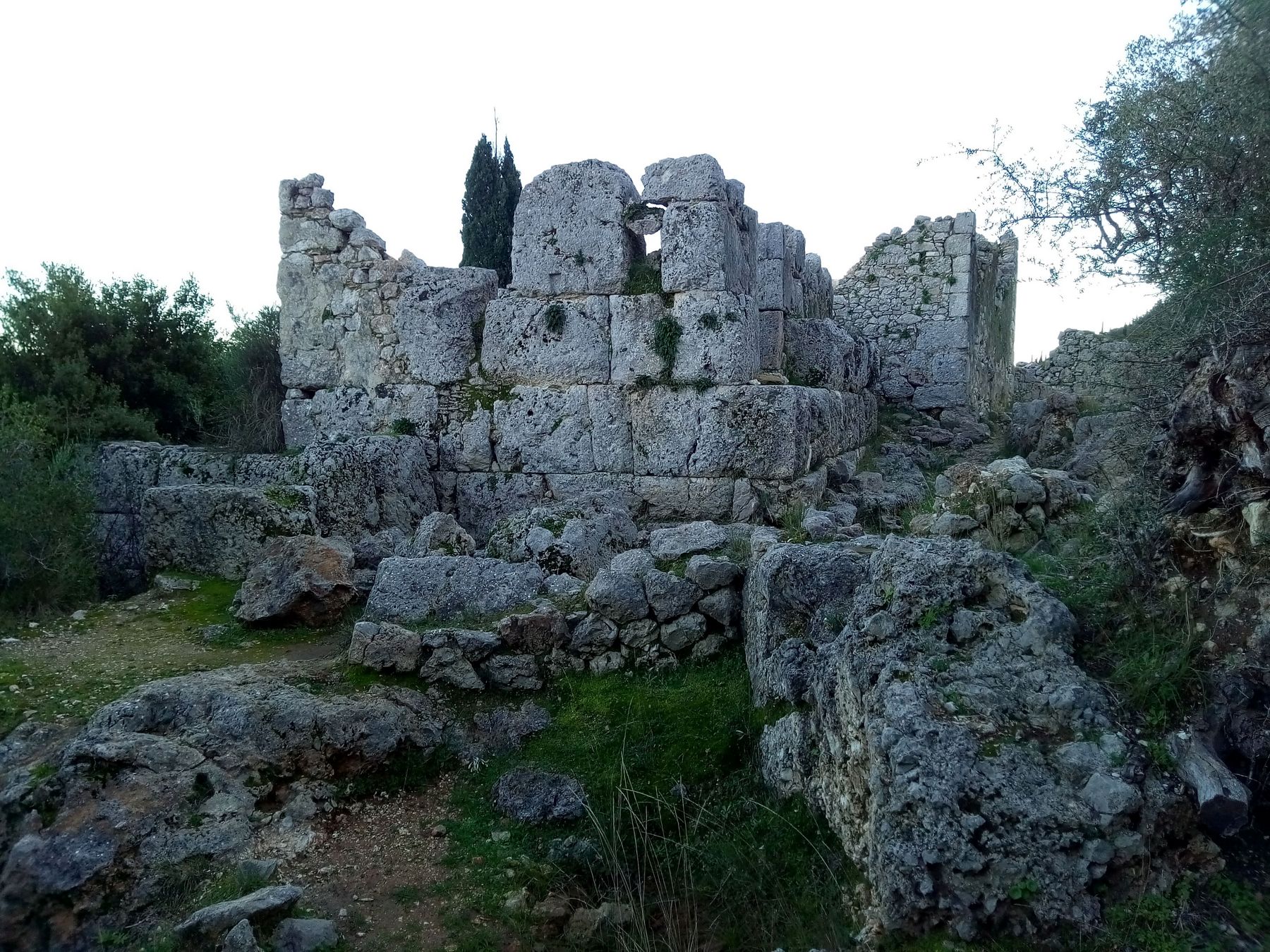 Ιθάκη: Η «Σχολή Ομήρου» ετοιμάζεται να υποδεχτεί επισκέπτες – «Ναι» από το ΚΑΣ στη μελέτη για τη διαμόρφωση του αρχαιολογικού χώρου