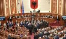 Αλβανία: Σοβαρά επεισόδια μεταξύ βουλευτών της κυβέρνησης και της αντιπολίτευσης - Δείτε βίντεο