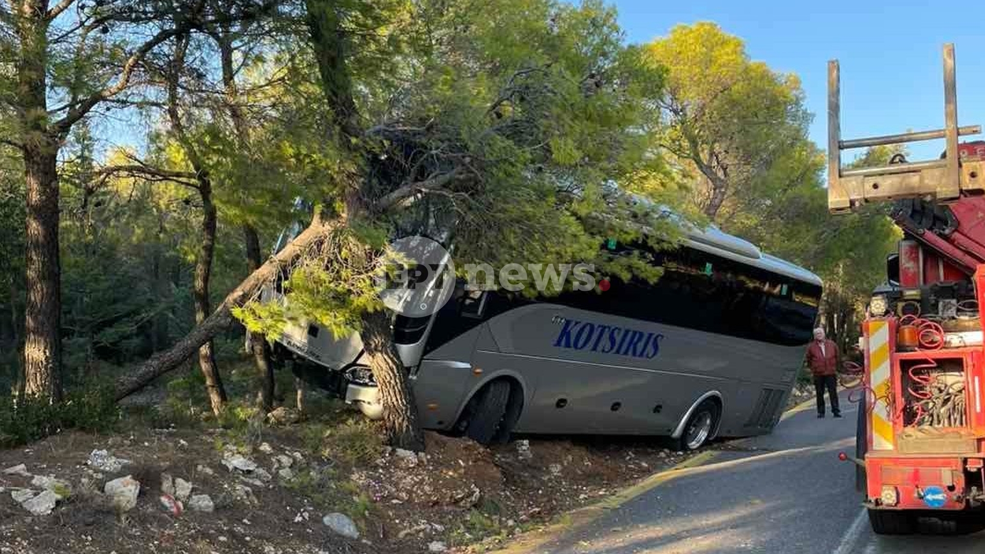 Αχαρνές, Πούλμαν, λεωφορείο