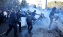 Γαλλία: 14χρονος με σπασμένο σαγόνι από αστυνομικό δακρυγόνο – Σάλος για τη βία στις μαθητικές διαδηλώσεις