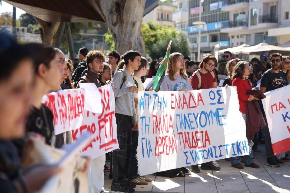 Ηράκλειο: Μεγάλο πανεκπαιδευτικό συλλαλητήριο με αγωνιστικό παλμό – ΦΩΤΟ