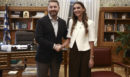 Στο ΠΑΣΟΚ και επισήμως η Μυρτώ Κοροβέση - Η συνάντηση με τον Νίκο Ανδρουλάκη