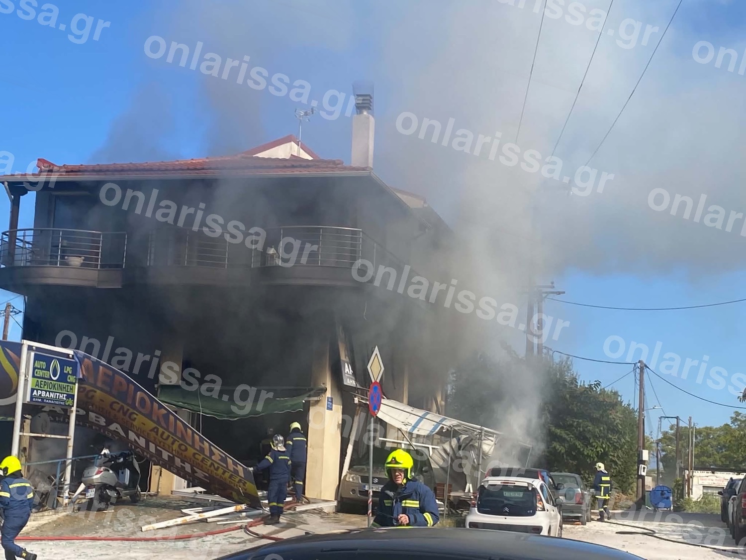 Έκρηξη σε συνεργείο υγραεριοκίνησης στη Λάρισα: Αναφορές για τραυματίες – Οι πρώτες εικόνες από το σημείο
