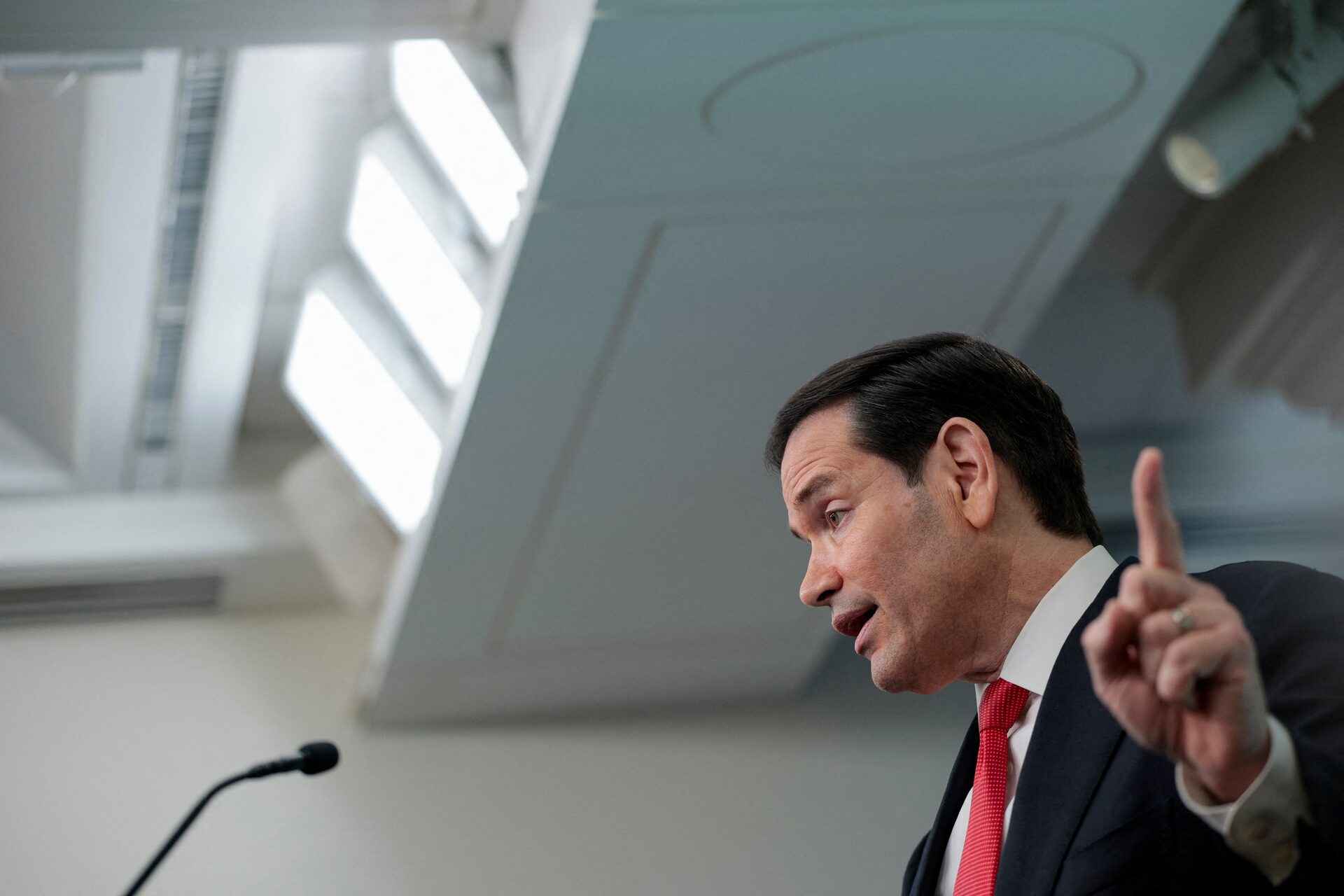 Axios: Οι ΗΠΑ «πέταξαν έξω» από τη χώρα Ιρανούς διπλωμάτες – «Ο Ρούμπιο δεν αστειεύεται»