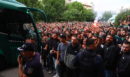 Ολυμπιακός - Παναθηναϊκός: Αποθέωση στο ξενοδοχείο για τους Πράσινους πριν από το «αιώνιο» ντέρμπι - ΦΩΤΟ