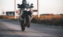 Συνελήφθη 23χρονος μοτοσικλετιστής που έκανε «σούζες» στο Καματερό - Του είχε αφαιρεθεί το δίπλωμα τον Αύγουστου για έναν χρόνο