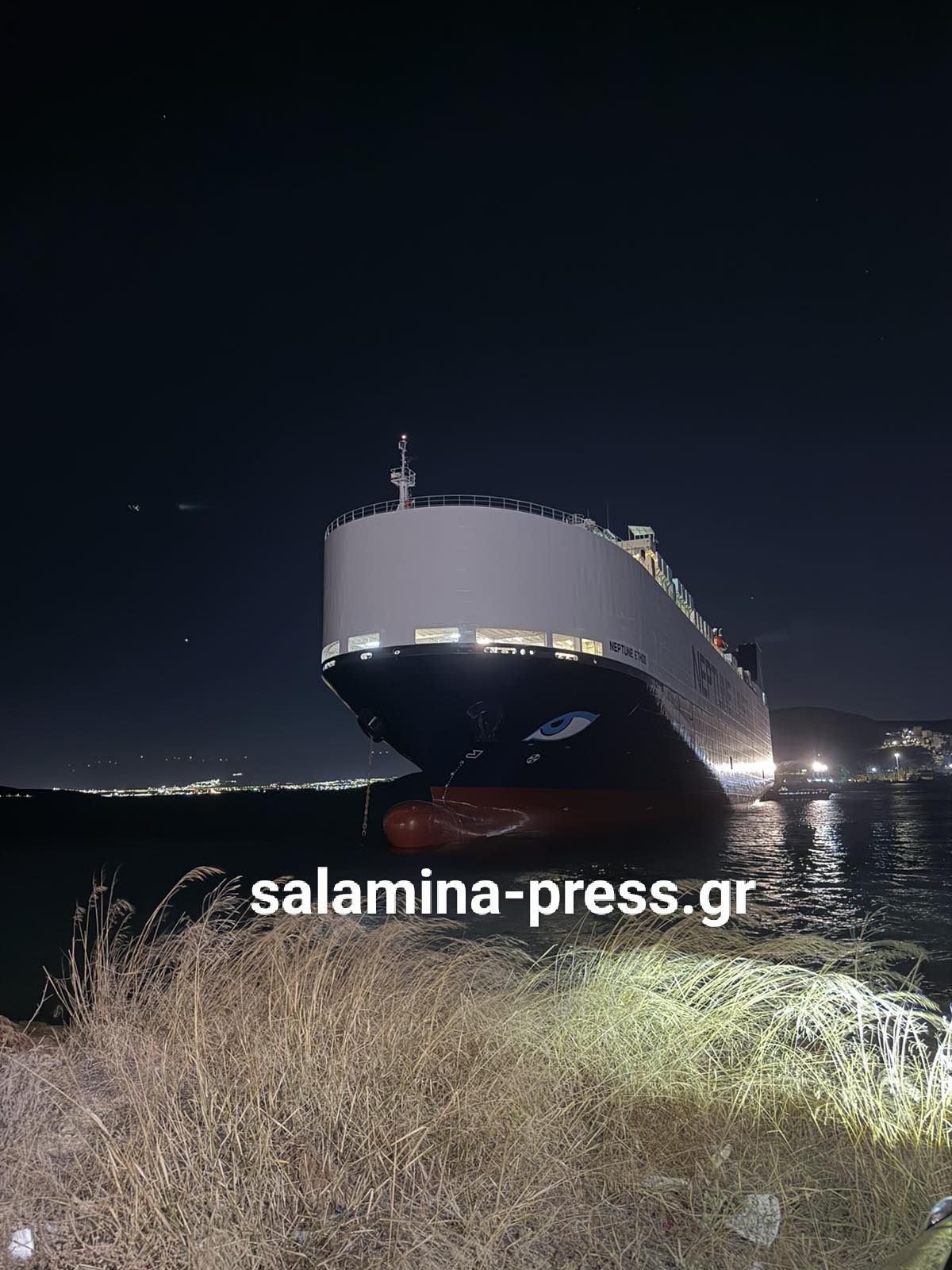 Σαλαμίνα, προσάραξη πλοίου