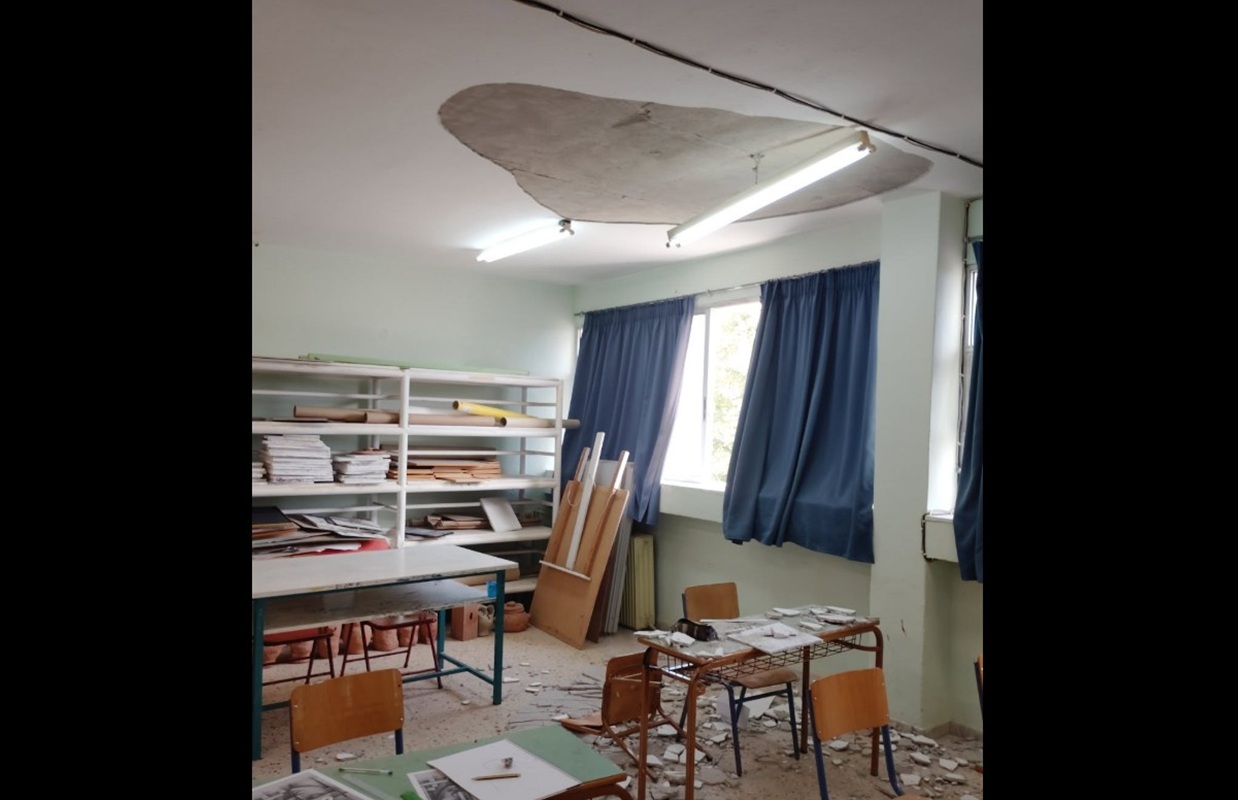 Νέο περιστατικό με σοβάδες σε σχολείο: Αποκολλήθηκαν από ταβάνι και έπεσαν σε 14χρονο μαθητή στη Θεσσαλονίκη – ΦΩΤΟ